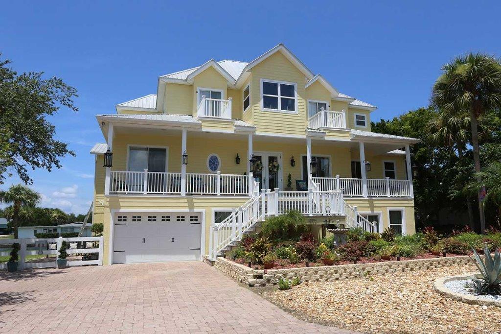 Waterfront Home in Citurs County